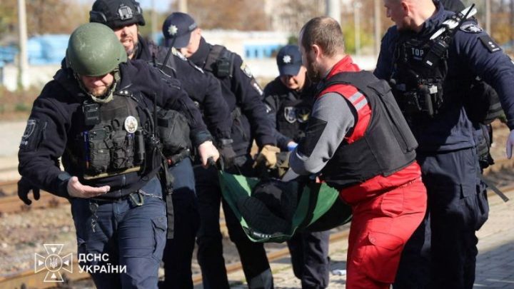 Russia strikes Dnipro train station in central Ukraine, killing 14