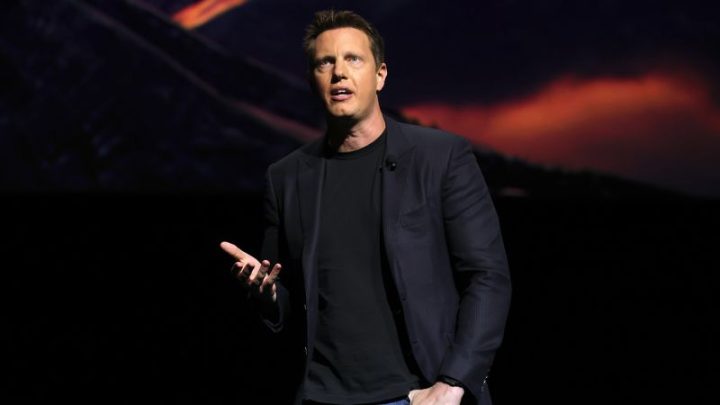 Democrats intensify scrutiny of David Ellison amid Paramount–WBD legal battle
