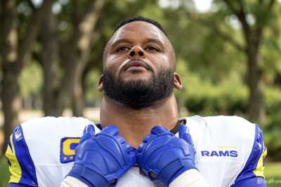 Aaron Donald ends his 2 1/2-year retirement and returns to the Los Angeles Rams