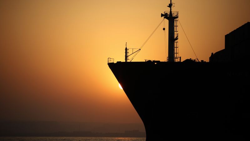Trump rejects proposal to reopen the Strait of Hormuz. Iran says it is awaiting definitive US position